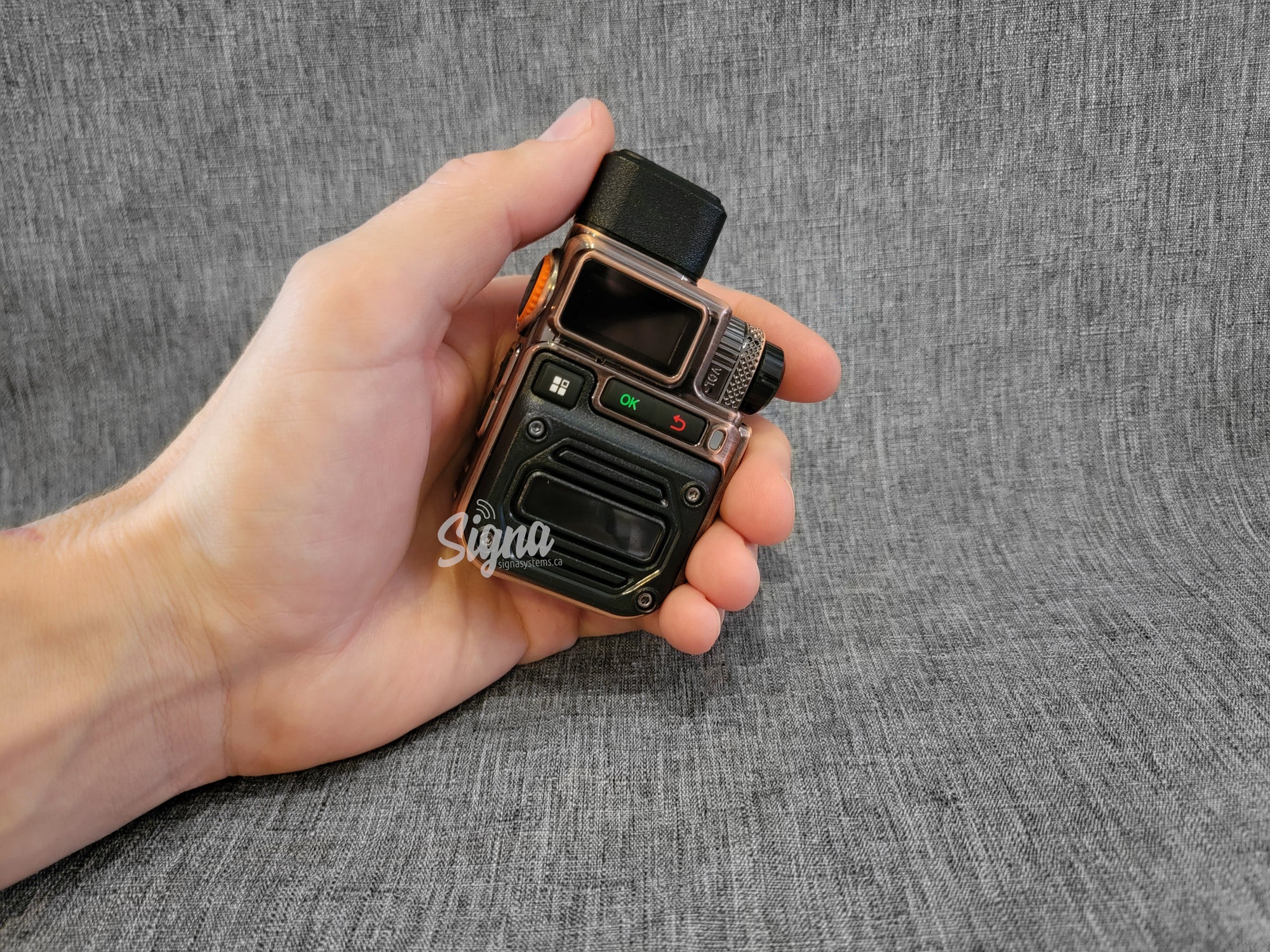 Signa R620s 4G LTE Network POC Walkie Talkie